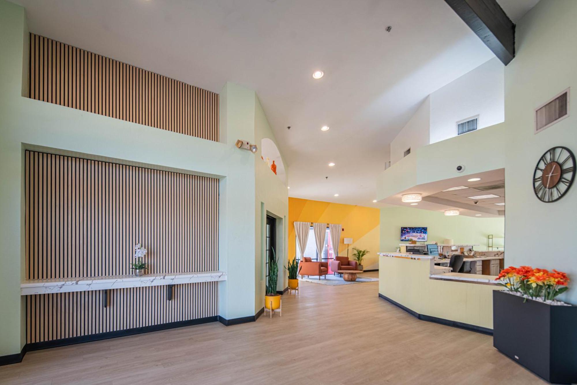 Hotel Rising Phoenix Exterior foto